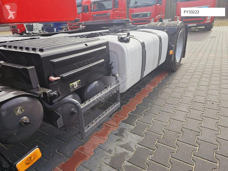 Ansamblu cap tractor si semiremorca Volvo XXL...