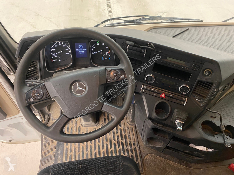 Traktor Mercedes 1843