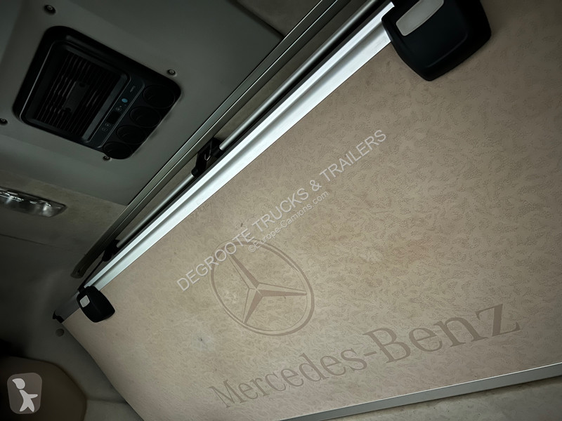 Traktor Mercedes 1845 BigSpace