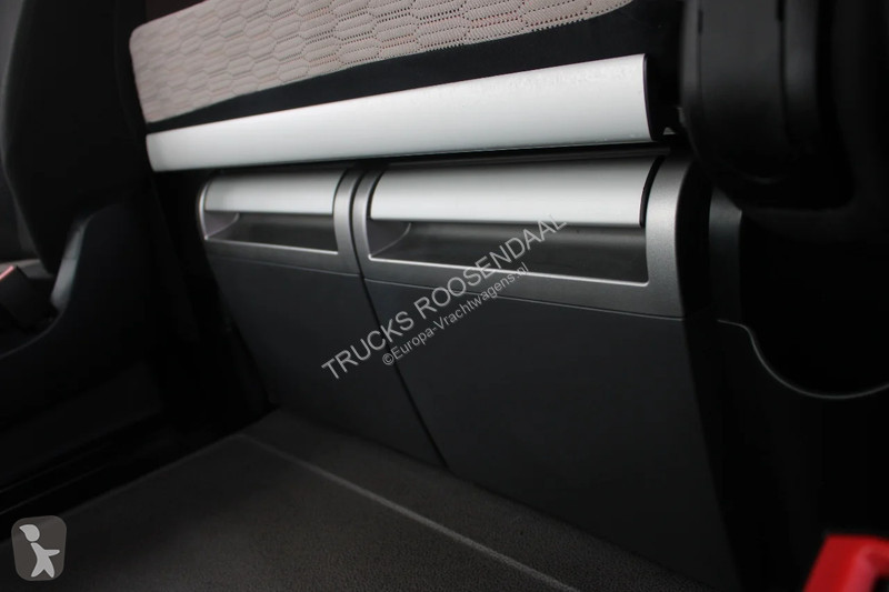 Tahač DAF 106530 + euro 6 + spoiler + top truck...