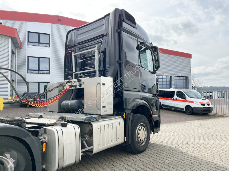 Traktor Mercedes Arocs 3358 LS 6x4 Arocs 3358...