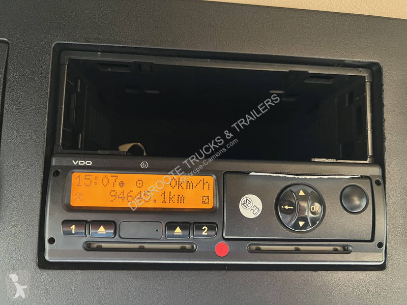 Traktor Mercedes 1845 BigSpace