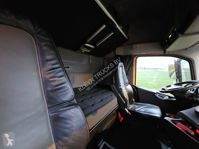 جرار Volvo 420 VOITH RET. LEATHER