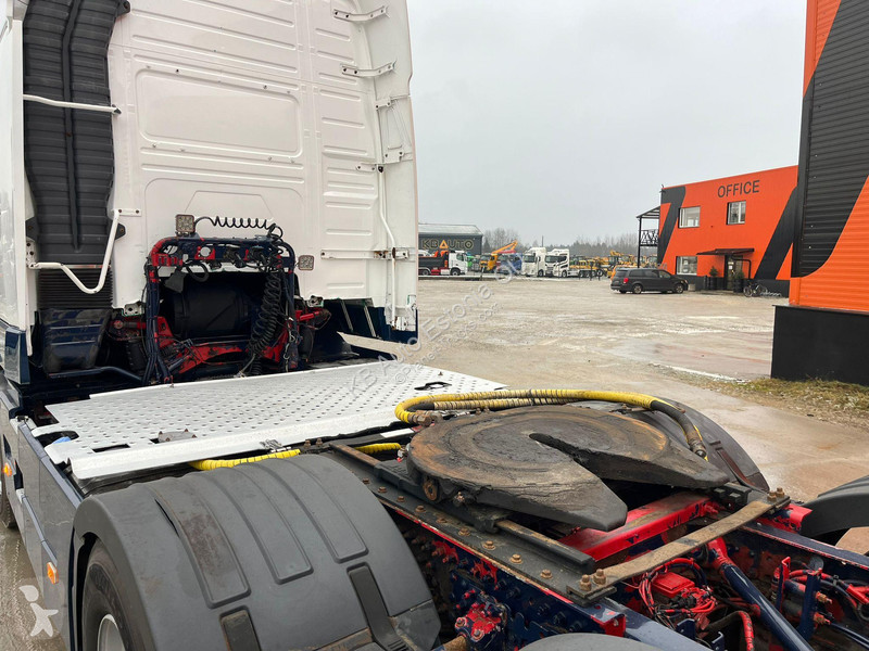 Tahač Volvo 700 6x2 GLOBE XXL ! / ADR /...