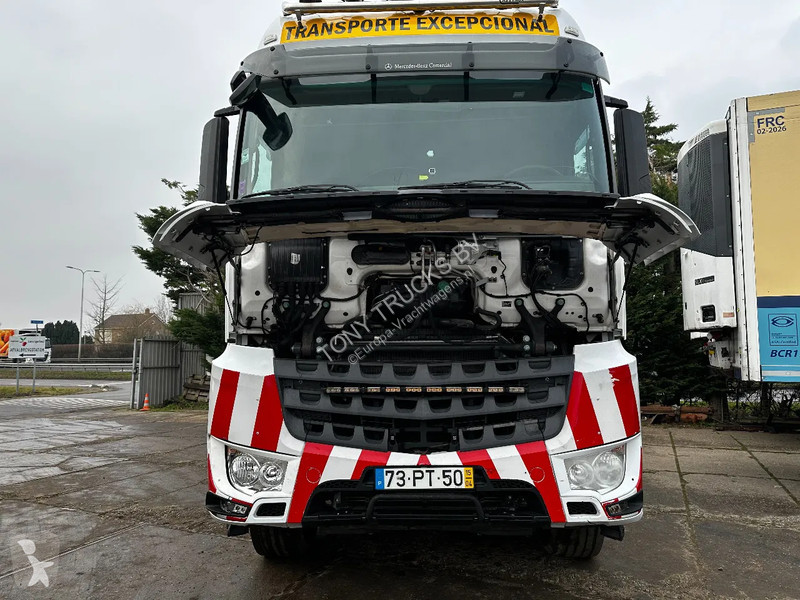 Trekker Mercedes AROCS 3 8X4 Tractor-unit...