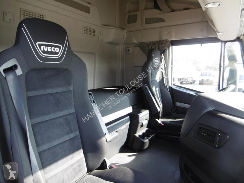 Tracteur Iveco NP 460
