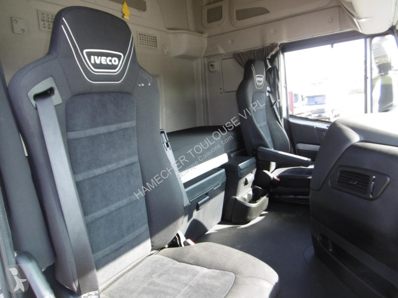 Tracteur Iveco NP 460