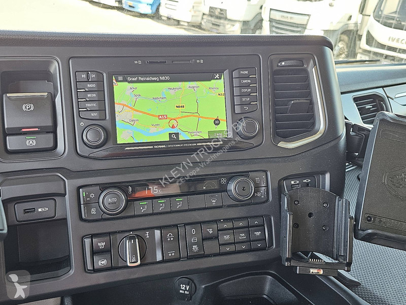 Trekker Scania 6X2*4NB RET. LEATHER