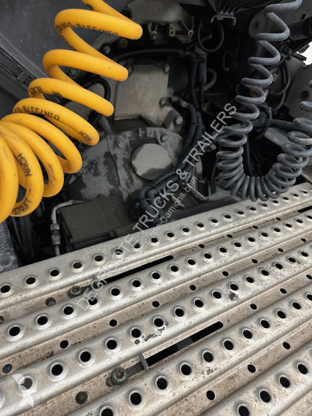 Traktor MAN 18.460 - engine broken