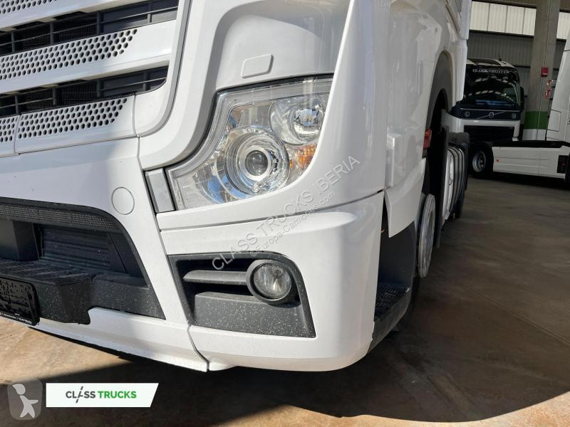 Traktor Mercedes 5 1845 BigSpace