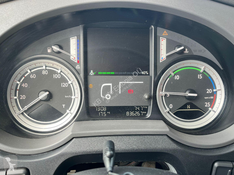 Tahač DAF 440 FTP 6x2