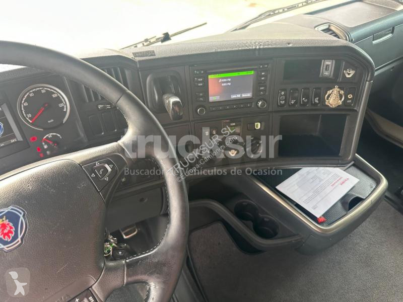Traktor Scania 520