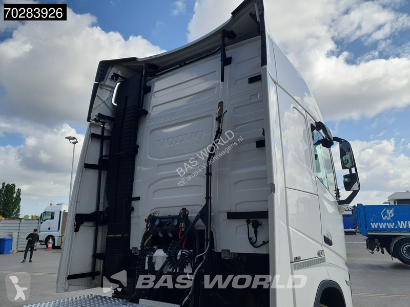 Tahač Volvo FH  4X2 LNG VEB+ ADR VDS I-ParkCool...