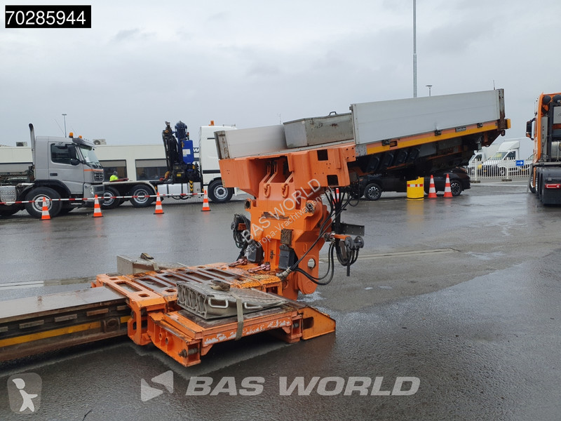 جرار Mercedes 4163 8X4 180T GigaSpace Retarder...