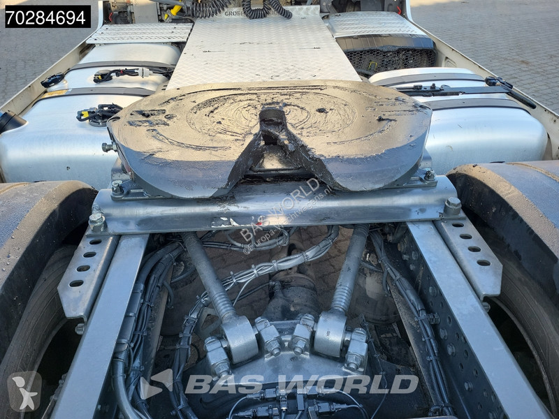 Traktor Mercedes 1945 4X2 GigaSpace 2x Tanks...