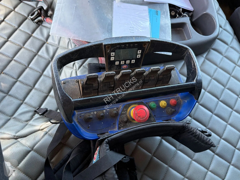 Traktor DAF 440 6X2 EURO 6 + HMF 3220-K5 REMOTE...