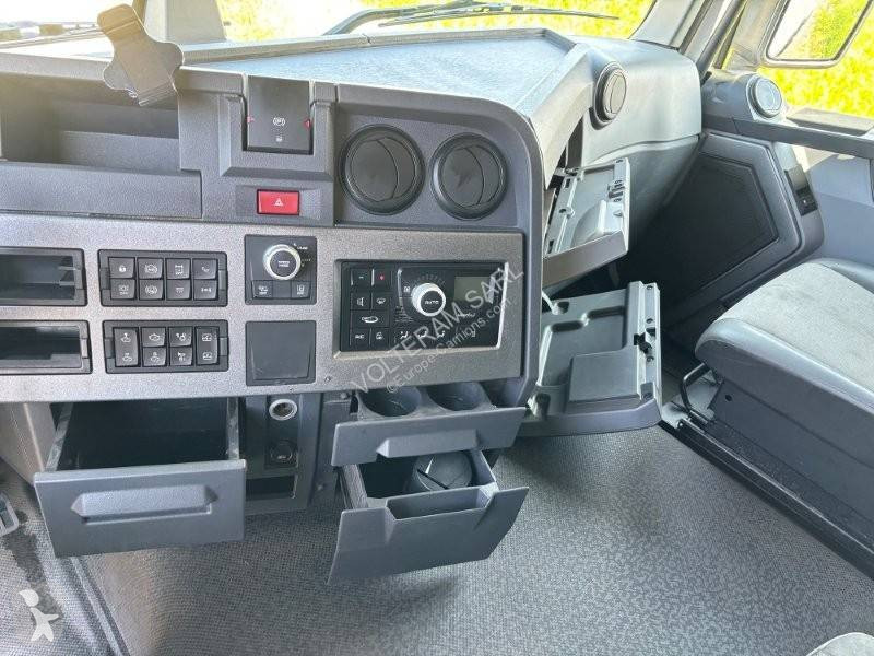 Tractor Renault