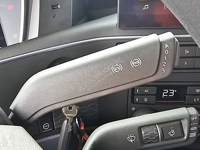 Tahač Volvo FH  XL 6X2 I-SAVE LED