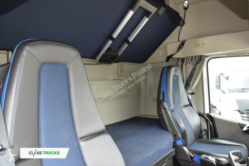 Traktor Volvo 500 Globetrotter XL