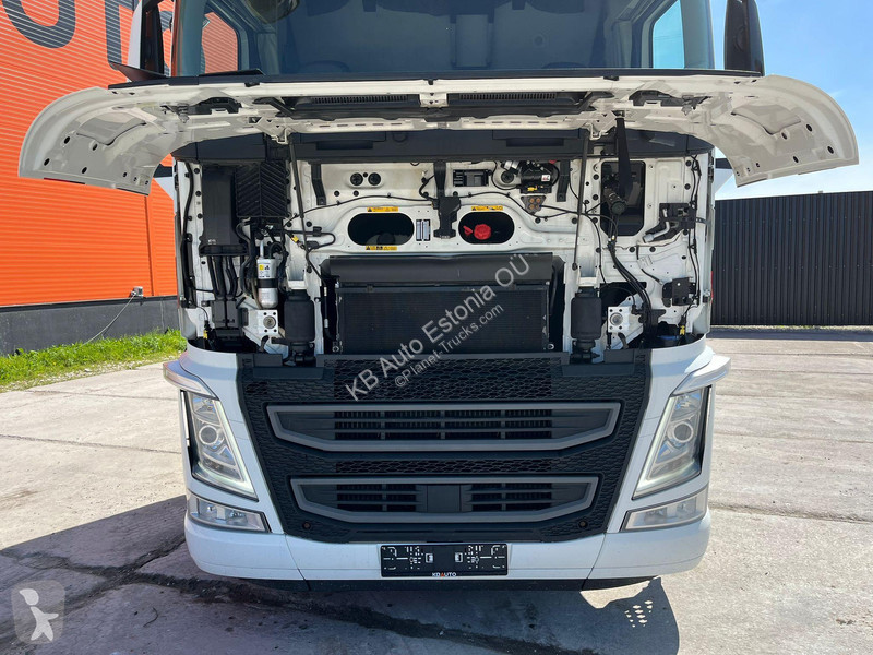 Tahač Volvo 6x2 GLOBE XL / ADR / RETARDER /...