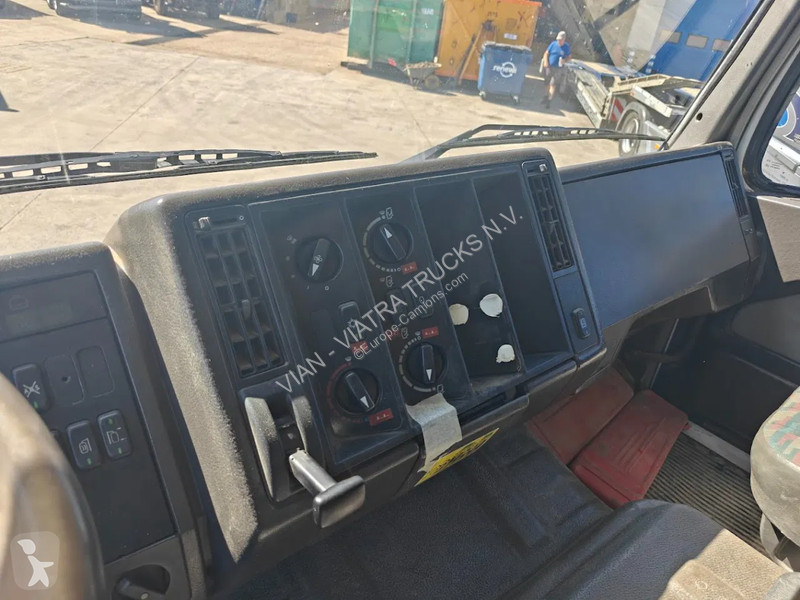Traktor Mercedes 2038 V8 AS 4X4
