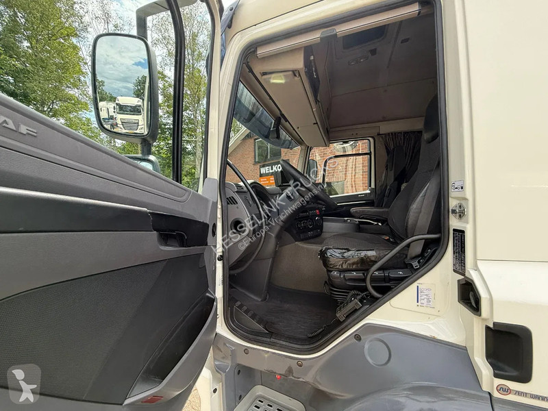 Traktor DAF 440 4X2 Space Cab Side skirts ACC...