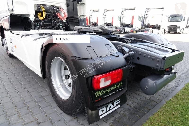 Traktor DAF XF 530
