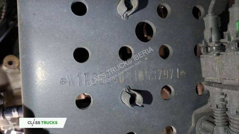 Traktor Mercedes 5 1845 BigSpace Max tanks