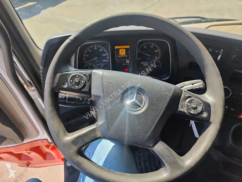 Traktor Mercedes 1842 LS Buetec 5