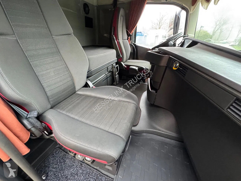 Trekker Volvo Dual clutch 2X tank Standairco...