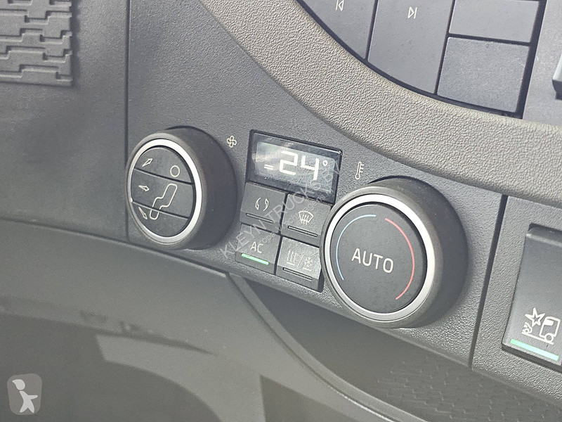 Tahač Volvo XL 6X2 I-PARK-COOL