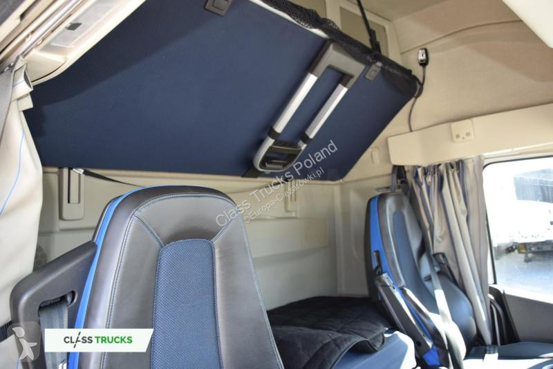 Traktor Volvo 500 Globetrotter XL Varios