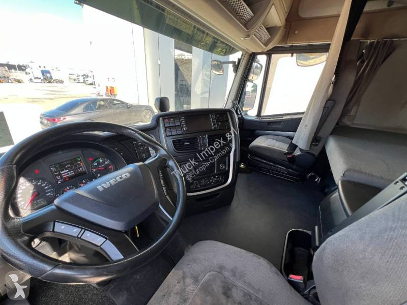 Traktor Iveco