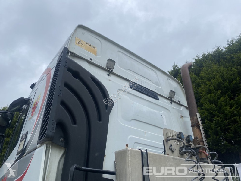 Traktor Renault C520