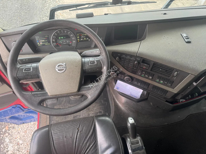 Trekker Volvo 420 4X2 EURO 6 HYDRAULIC