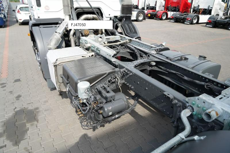 Traktor Mercedes AXOR 1829