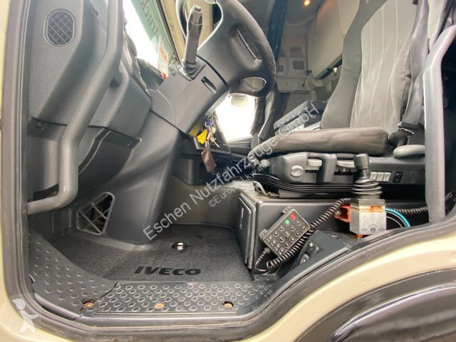 Traktor Iveco AS 440...