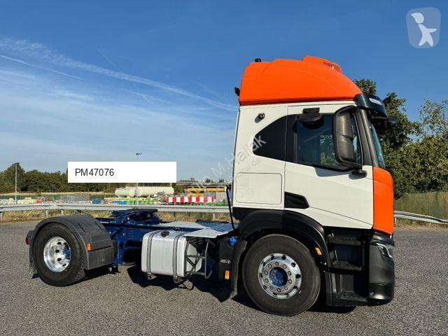 Traktor Iveco S-WAY AT 480