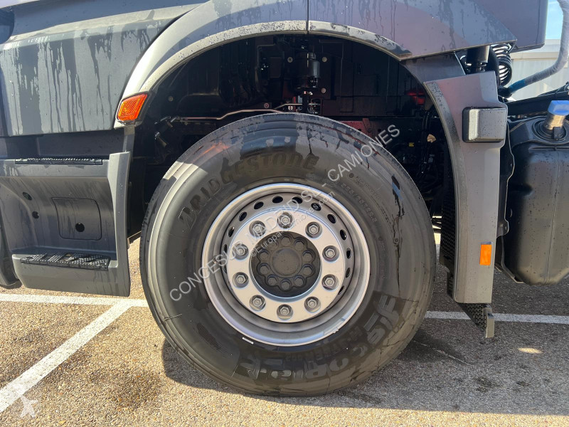 Traktor Mercedes  1851 LS