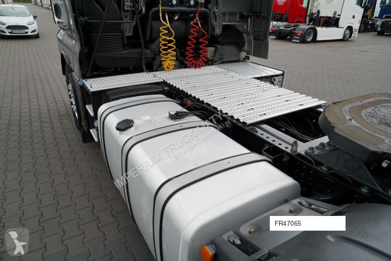 Tahač MAN TGX 18.500 / RETARDER / PEŁNY ADR /...