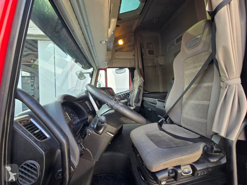 Traktor Iveco
