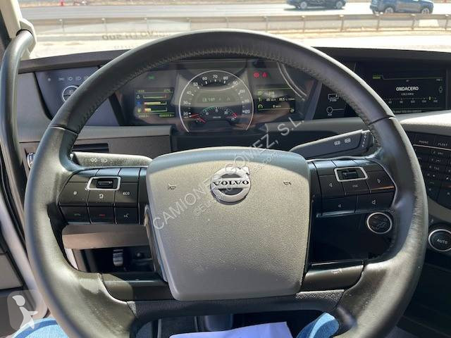 جرار Volvo