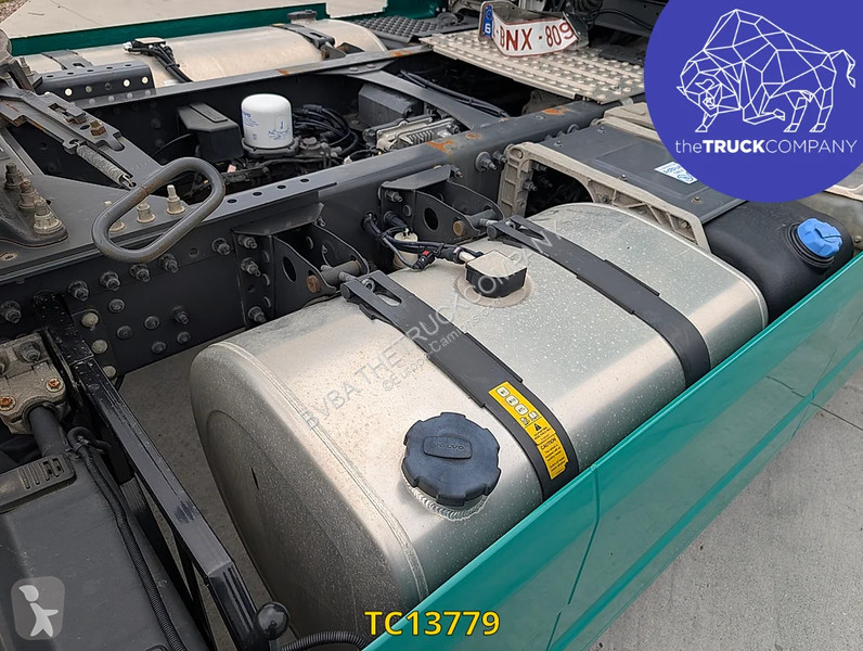 جرار Volvo 500