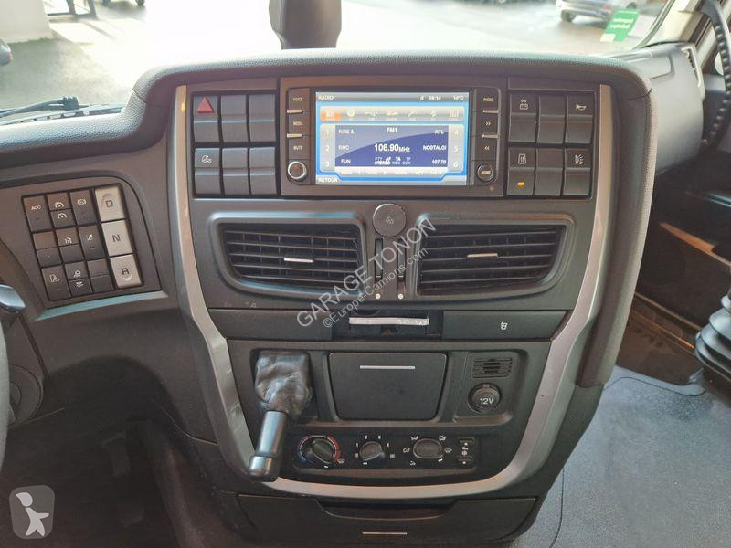 جرار Iveco NP460 GNL / INTARDER