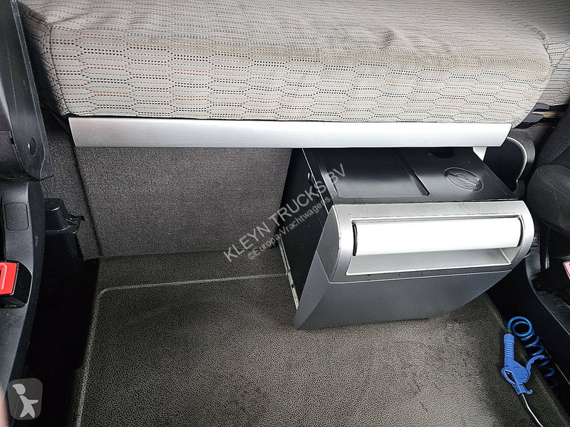 Cap tractor DAF XF  SSC SKIRTS SKYLIGHTS