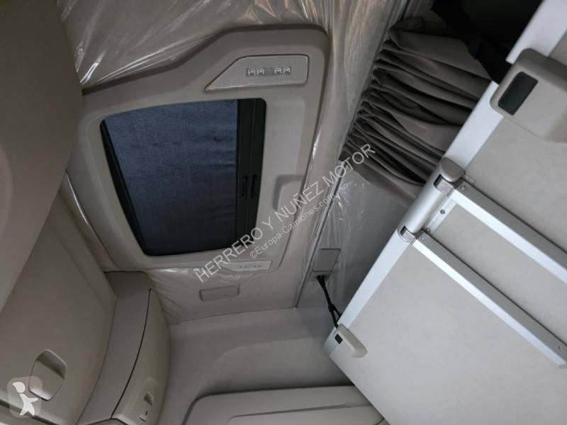 جرار Iveco
