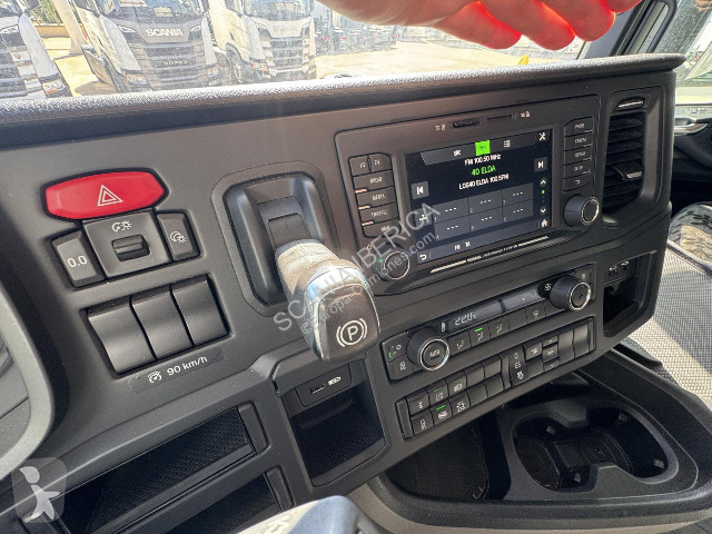 جرار Scania R 460 A4x2NA