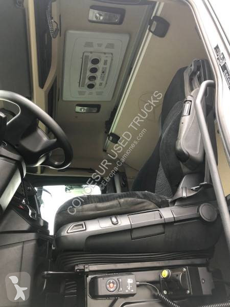 جرار Mercedes