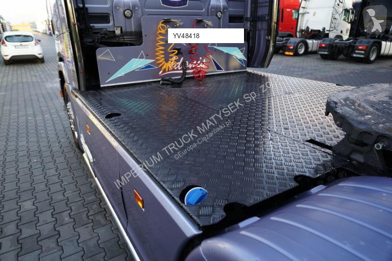 جرار Scania S 580
