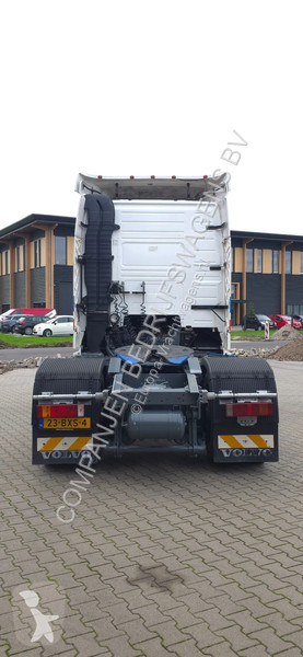 جرار Volvo FH 16 Very beautiful Volvo 520, lots...